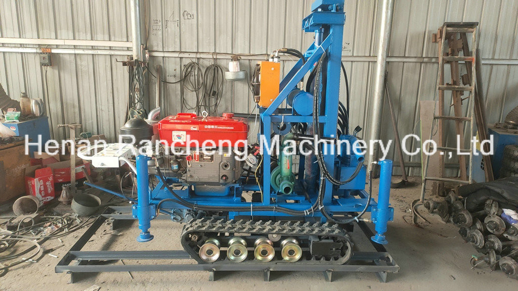 Rubber Crawler Portable Water Well Drilling Machine 22HP Diesel Motor 150m Depth