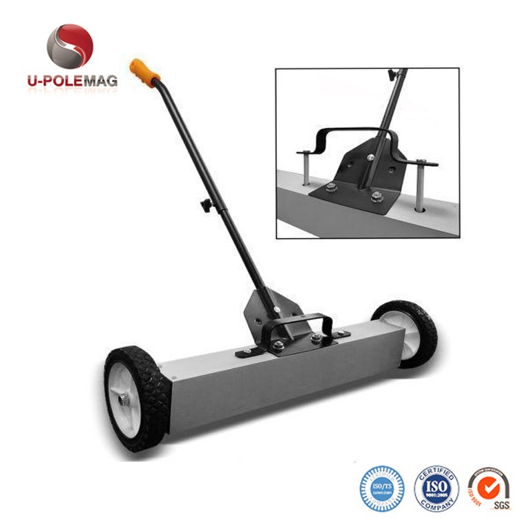 24 Inch Heavy Duty Roofing Industry Wheel Type Pick Up Tools Nails Screws Magnetic Floor Sweeper