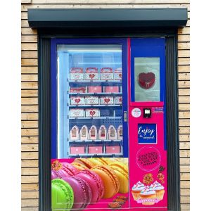22-Inch Touchscreen Locker Vending Machine with 18-Month Warranty