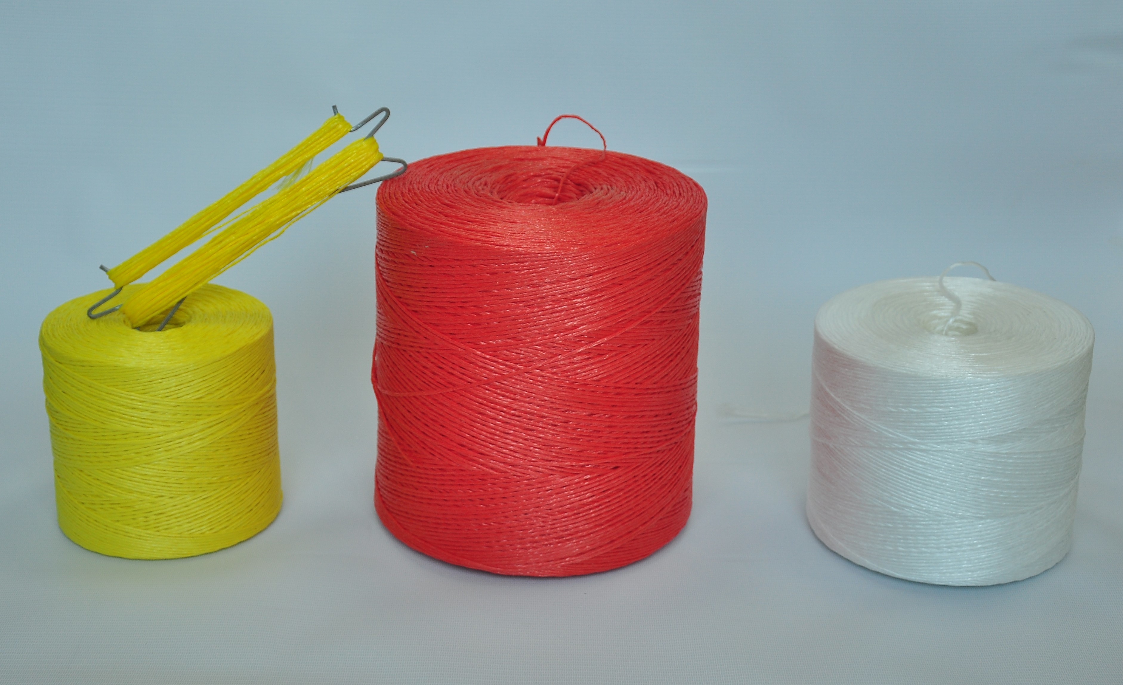 UV Treated 1500m/Kg Soft Strong Polypropylene Tying Twine Fibrillated Slit Film