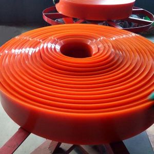 China Poly Urethane Conveyor Skirt Board Dual Seal Polyurethane Skirting on sale
