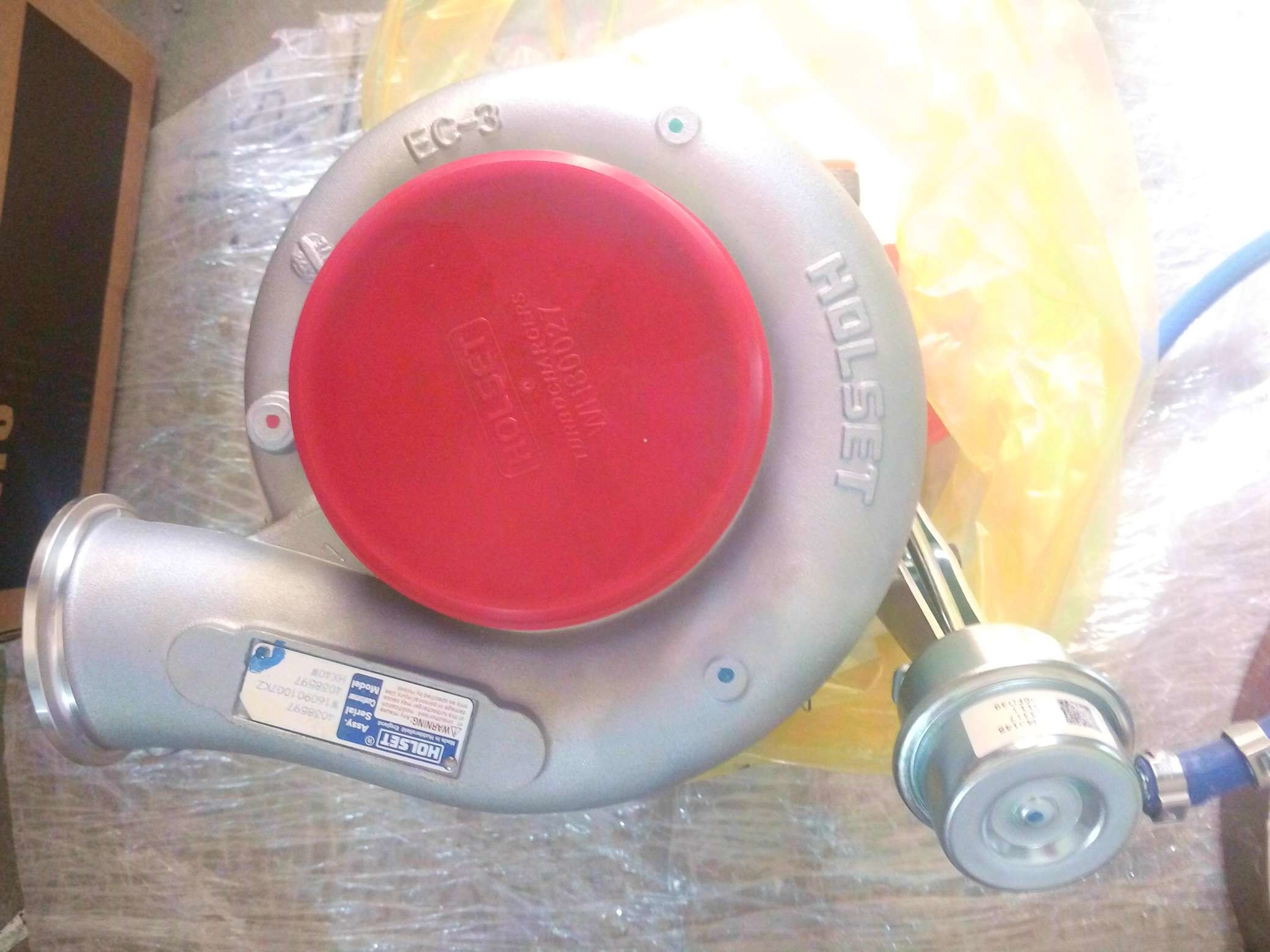 part No. : 6754-81-8190 Turbocharger use for komatsu PC220-8 Turbocharger