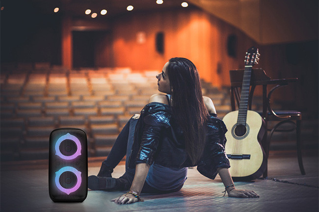Supporting Handsfree Calling Outdoor Party Speaker With RGB Light - 4.5 KGS