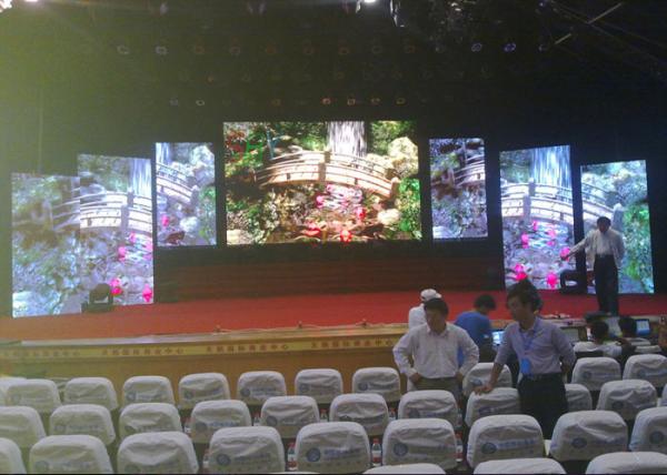 500mm x 500mm HD Indoor 4.81mm Full Color Die-casting Aluminum Cabinet Stage