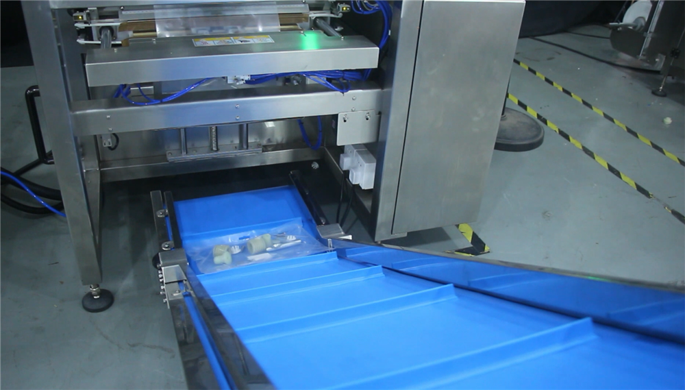 Multi-function Automatic Furniture Kits Hardware Fittings Mixed Packaging Machine With Vibrating Feeder