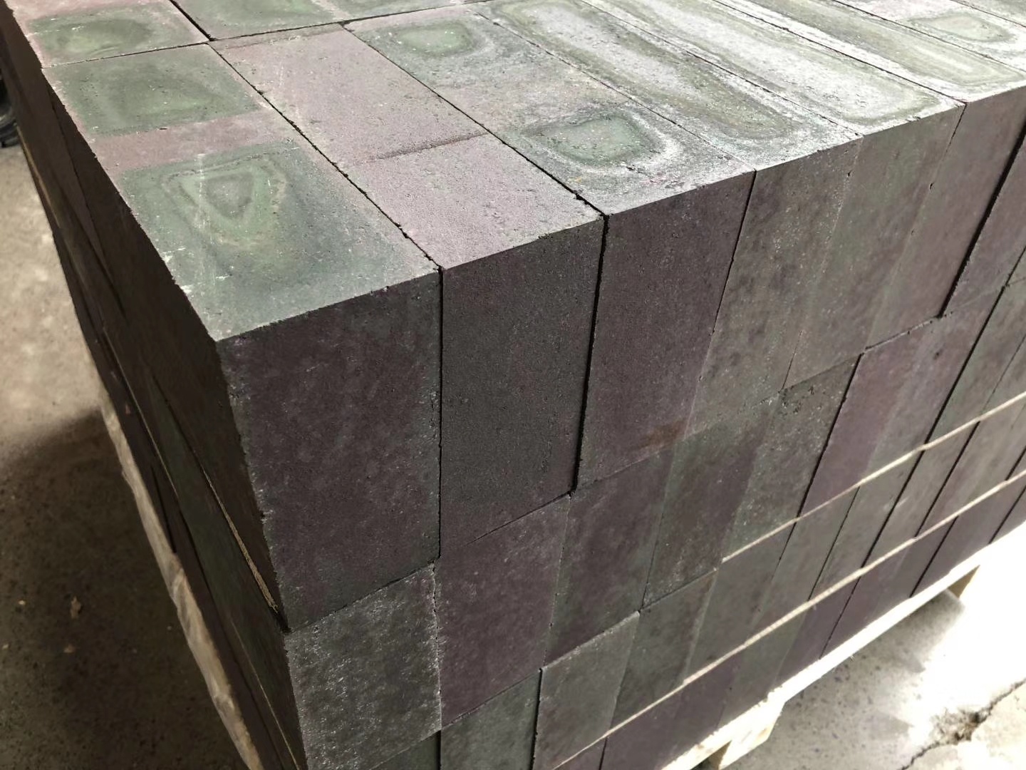 5-80% CrO Content Chrome Corundum Brick for Glass Furnace Optimal Refractory Solution