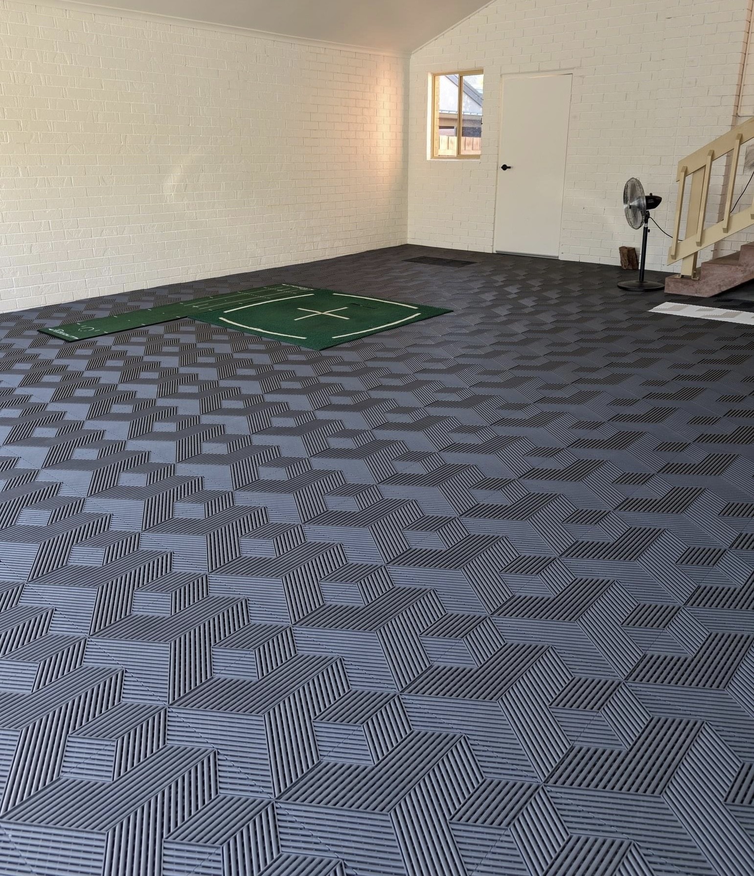 Indoor And Outdoor Plastic Garage Tiles Garage Flooring Mats Interlocking
