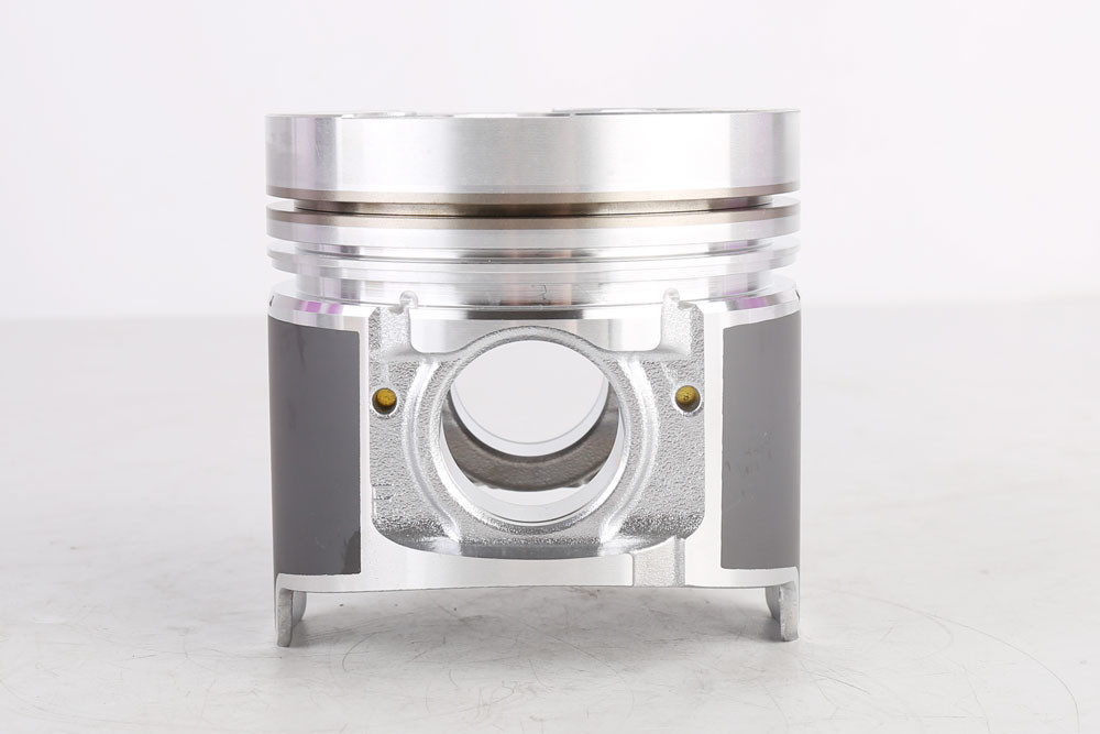 KOMATSU 4D95L-1 Engines Spare Parts , Diesel Performance Pistons 6204-31-2121