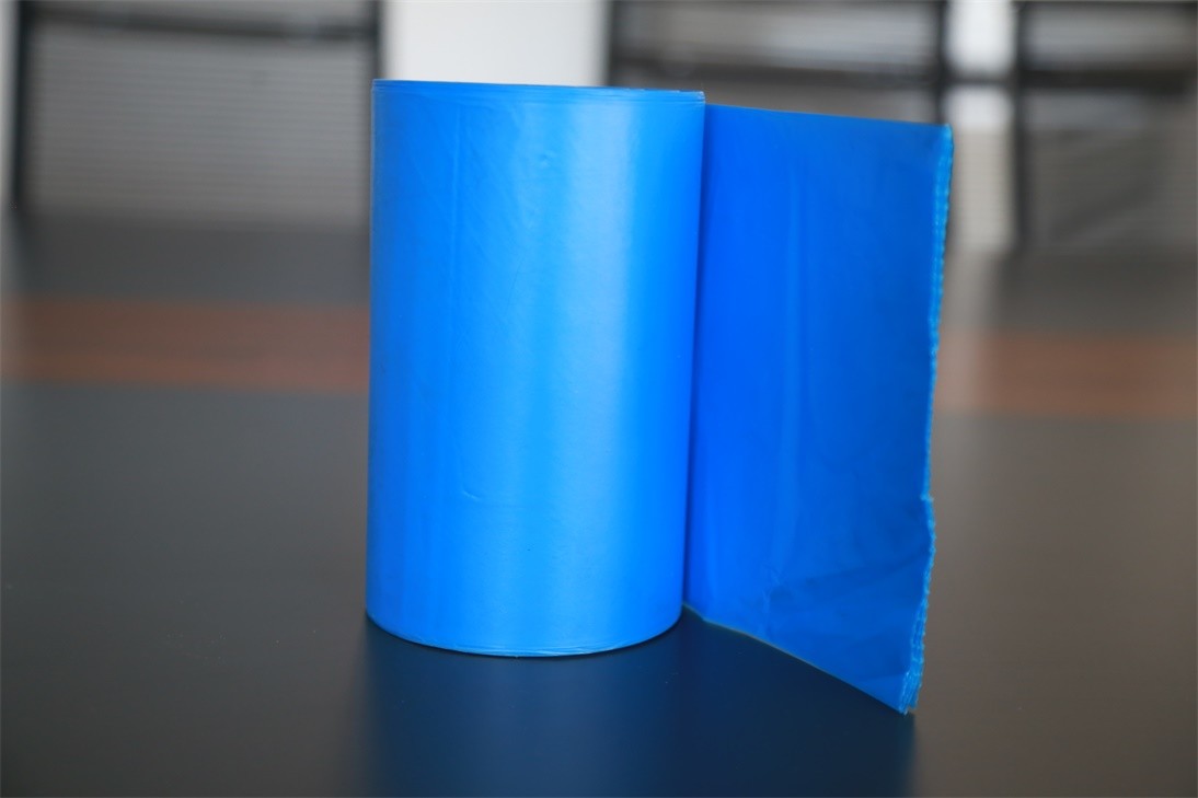 Colored PE Biodegradable Garbage Bags , Plastic Rubbish Bags Customized Sized
