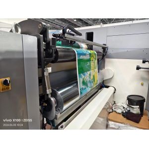 Sleeve Type Flexo Printing Machine with Infeed and Outfeed Sections for Smooth