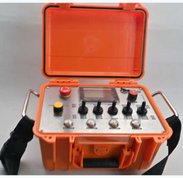 Box Type 433MHz Long Distance Remote Switch , 24Volt Industrial Remote Controller