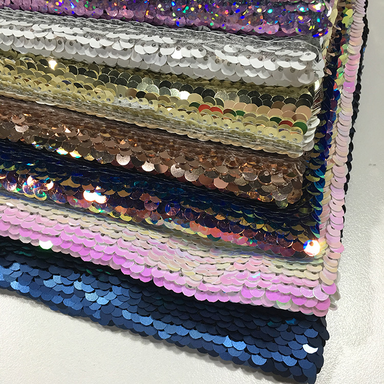 Beautiful Printed Glitter Sequin Fabric 50D*75D Yarn Count 220gsm Plaid Style