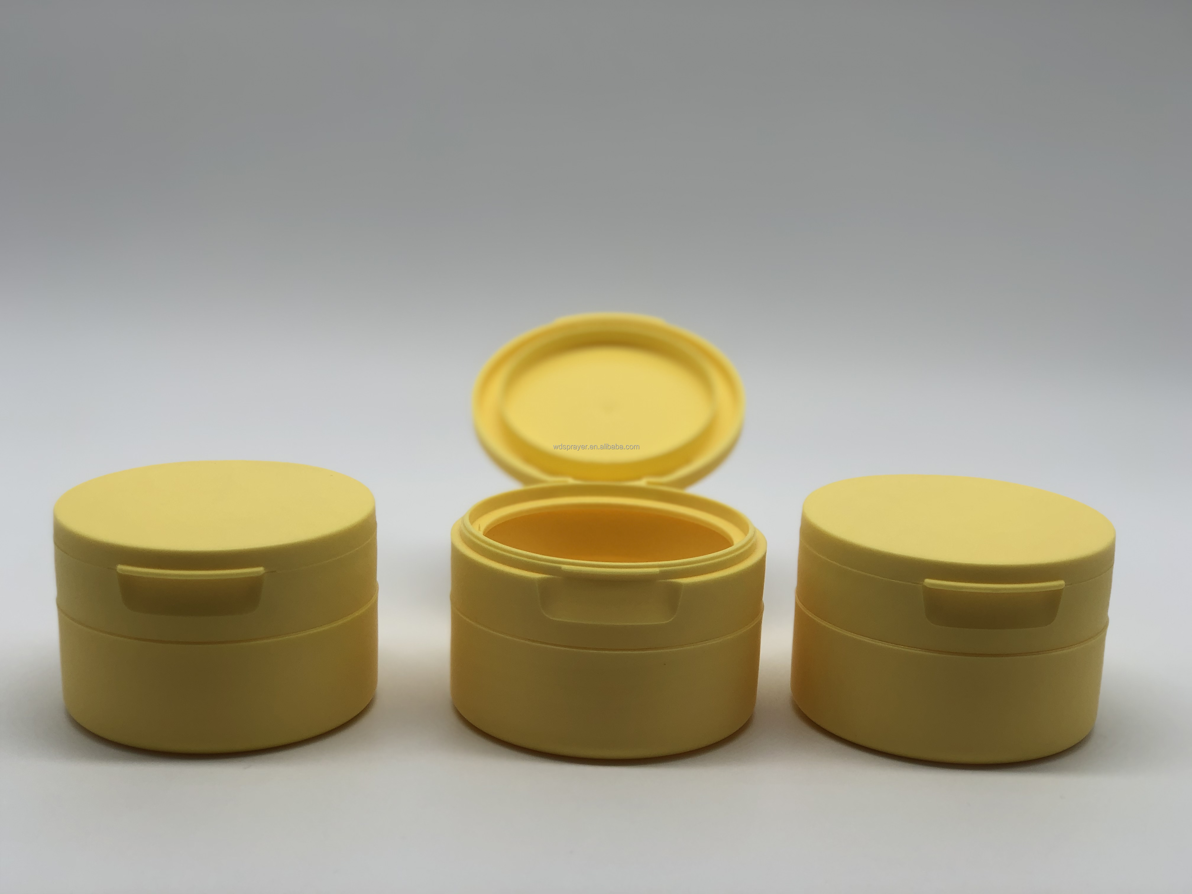 Empty Cosmetic Jar 2.65 oz/75g Jar/PP Jar Designed with PMMA Round Cylinder Material