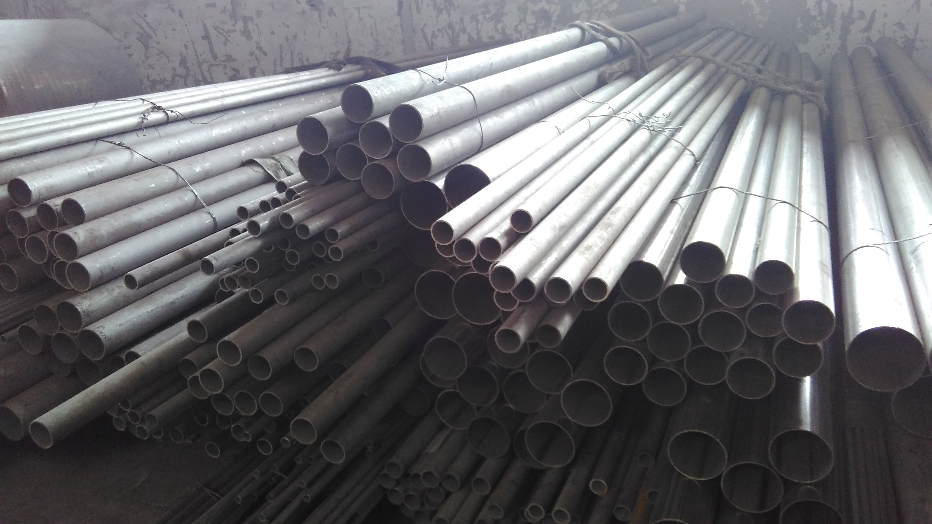 ASTM 304 Stainless Steel Seamless Pipe