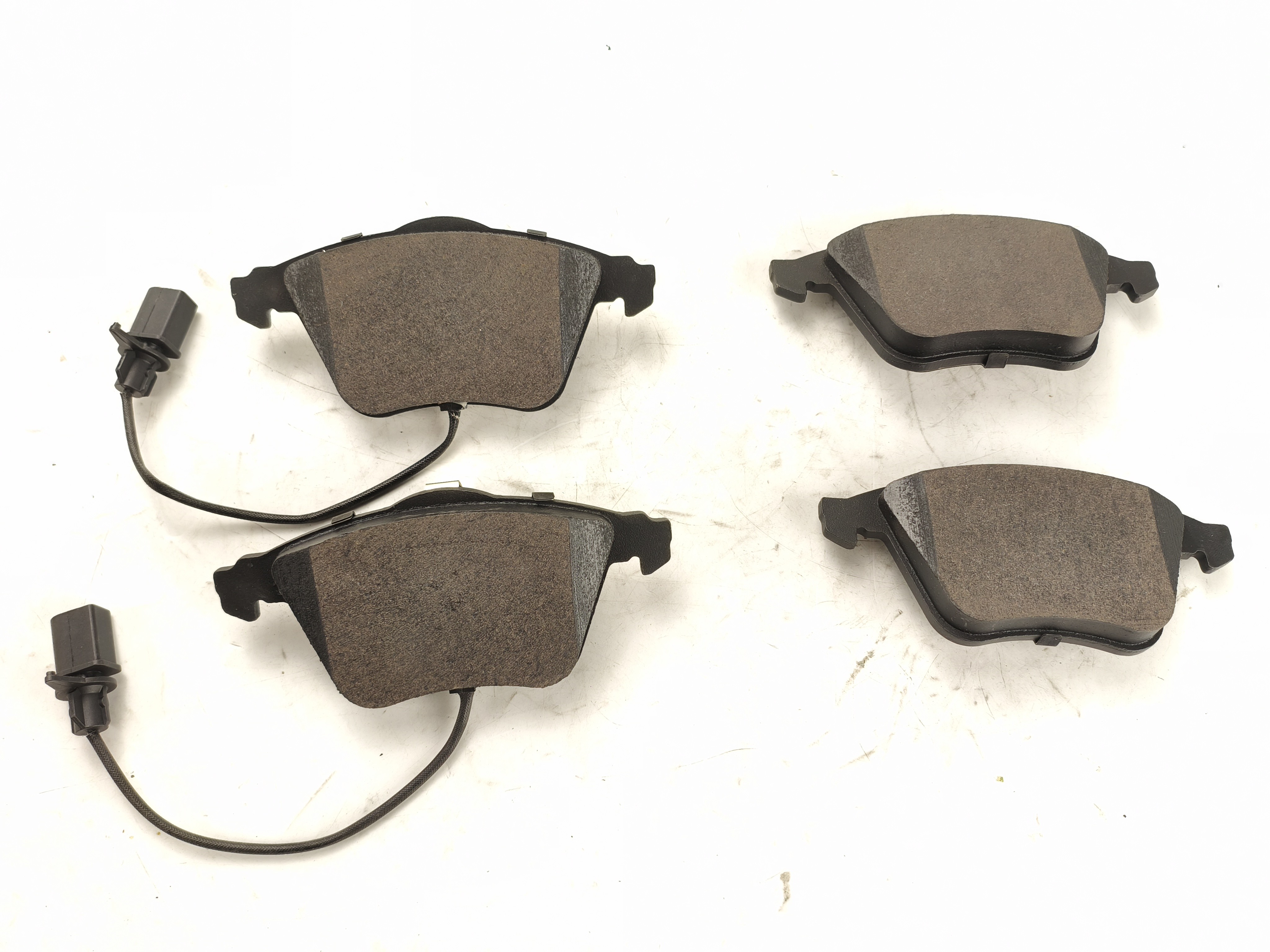 30793618/3074203/31212184/30742029 Front Brake Pad For Volvo C70 V50 S40 V40 V40 Cross Country C30