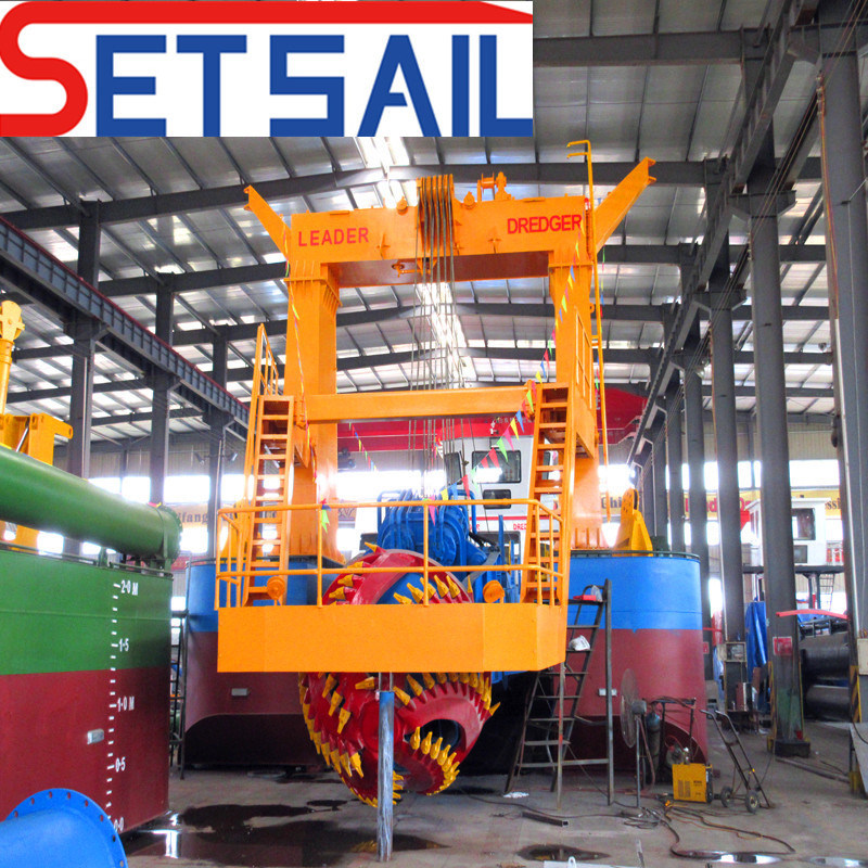 Full Dismountable 26inch Cutter Suction Dredger Used in River