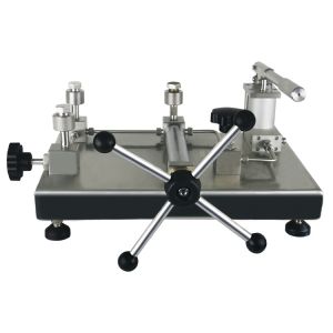 Precision Pressure Gauge Calibration Equipment Ultra Fine Tuning Capabilities