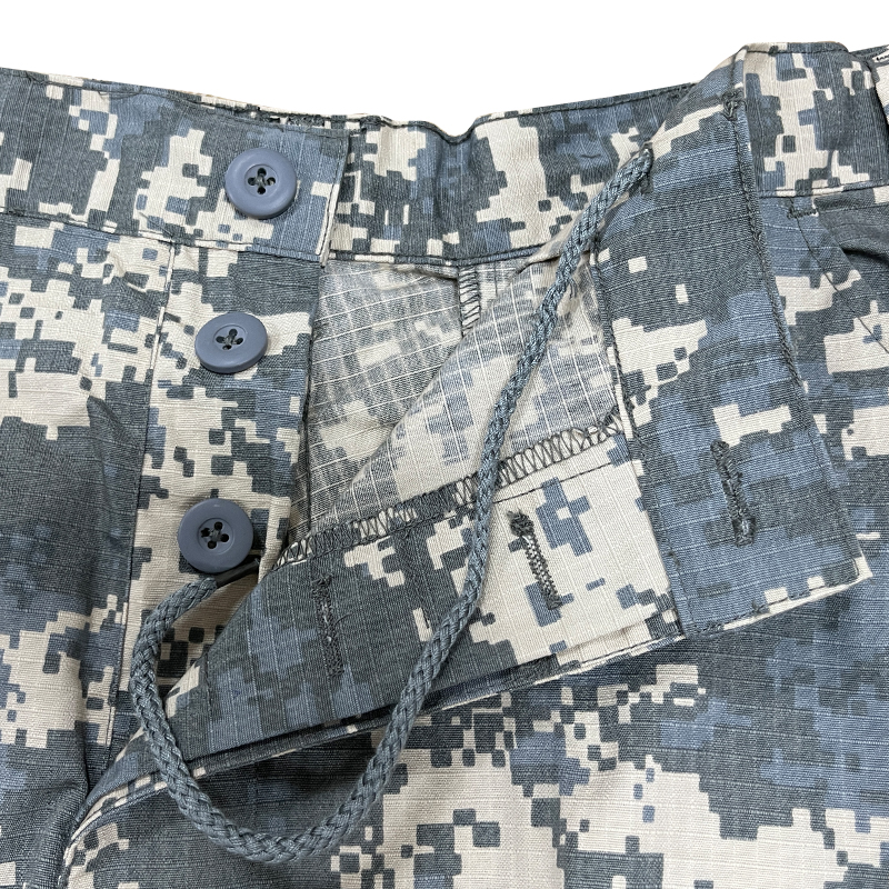 Customized Men's Breathable Sports Uniform with Basic Protection Class and Function