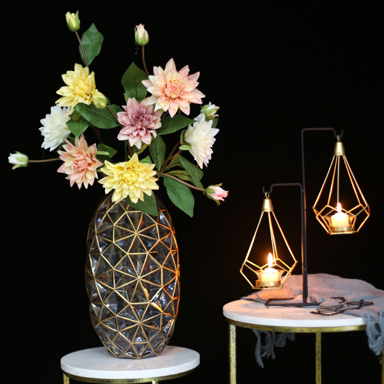 FDA Golden Decorated 20.6cm Crystal Decorative Glass Vases