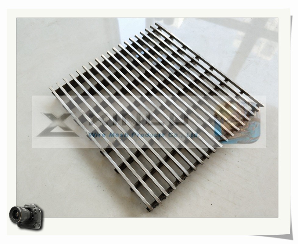 DEWATERING SCREEN PANEL / JOHNSON SCREEN PLATE / V WIRE SLOT PANEL / WEDGE WIRE SUPPORT GRIDS / WEDGE WIRE GRATING