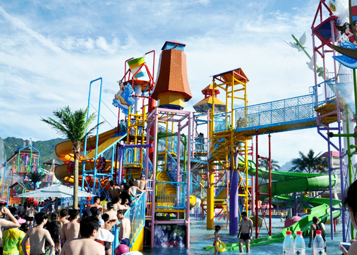 1 Year Warranty Aqua Playground Children / Adults Equipment Water Slide