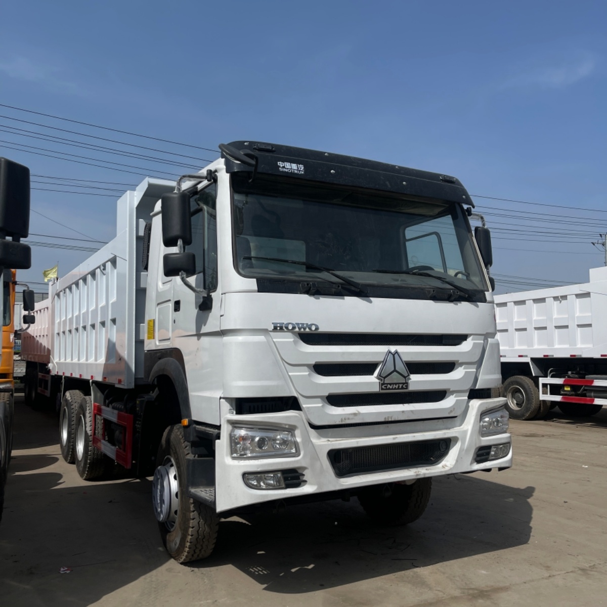Diesel Fuel Type 371HP Sino Howo Dump Truck Second Hand 10 Wheeler Tipper Truck