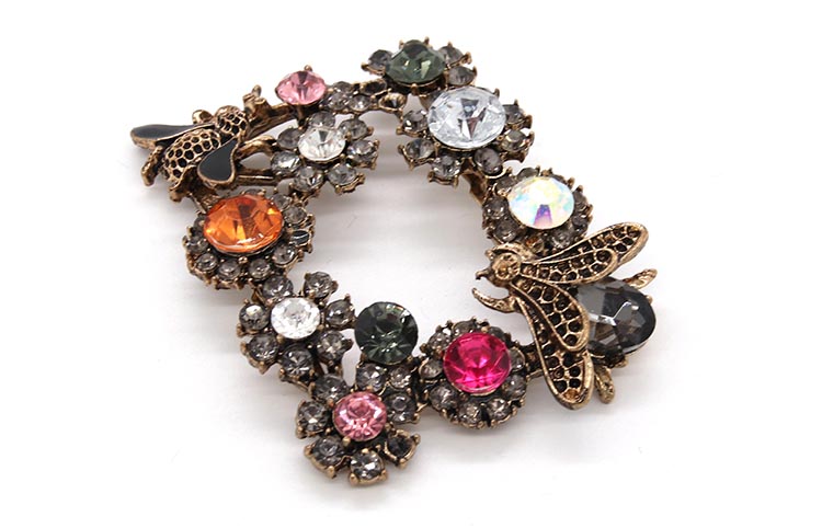 Bee Shape Popular Crystal Shoe Buckles 65mm*50mm Size Fashion Style