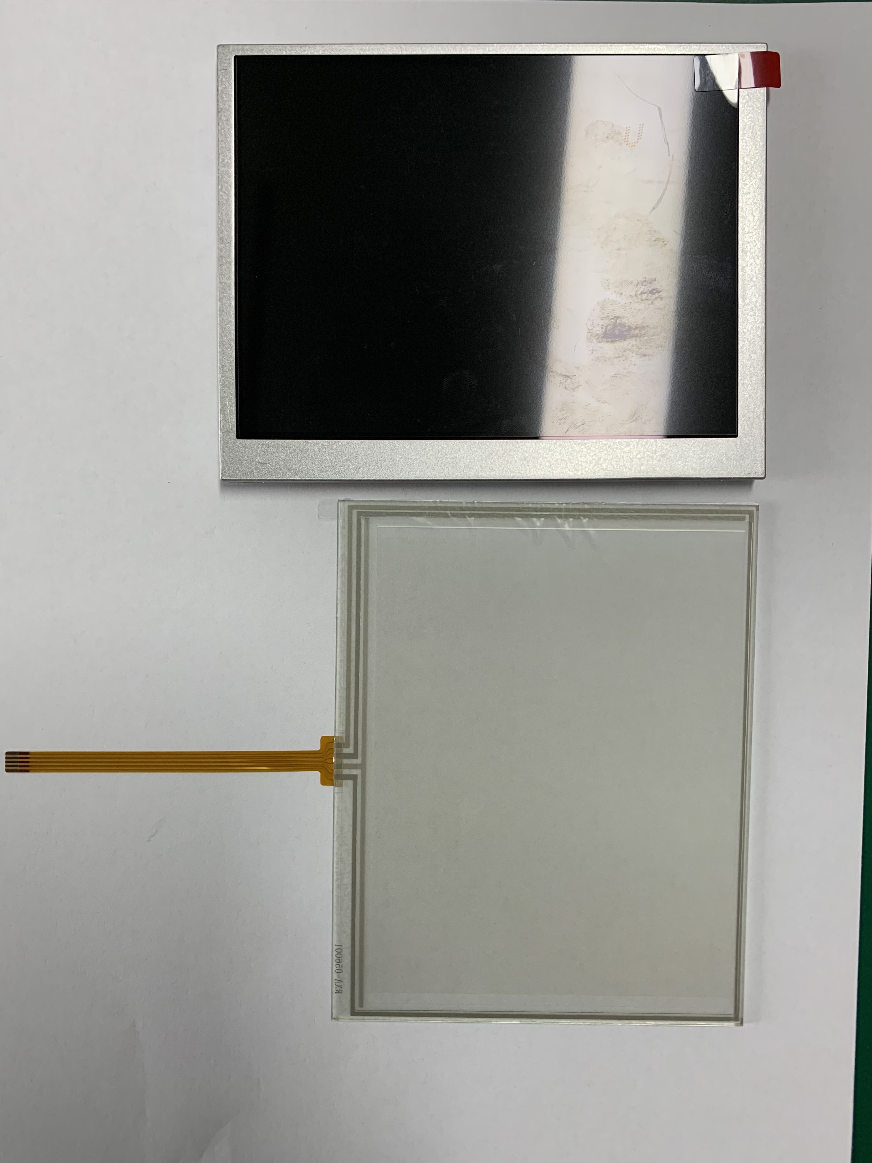 AT056TN53 V.1 5.6-inch TFT LCD Display Module with 4-Wire Resistive Touch Panel