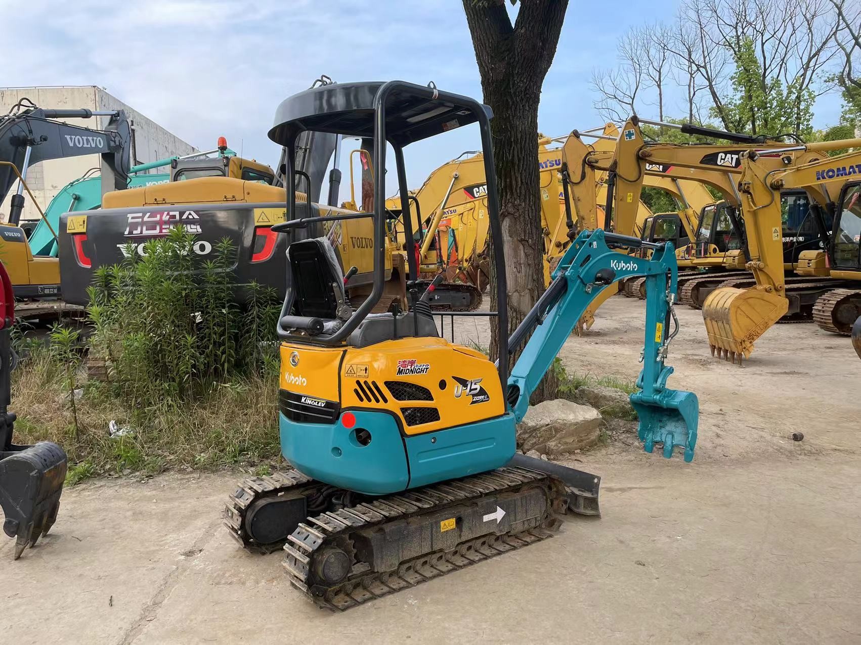 Original Color Used Kubota U15-3S Mini Excavator For Sale/Used Mini Excavator Working Indoors