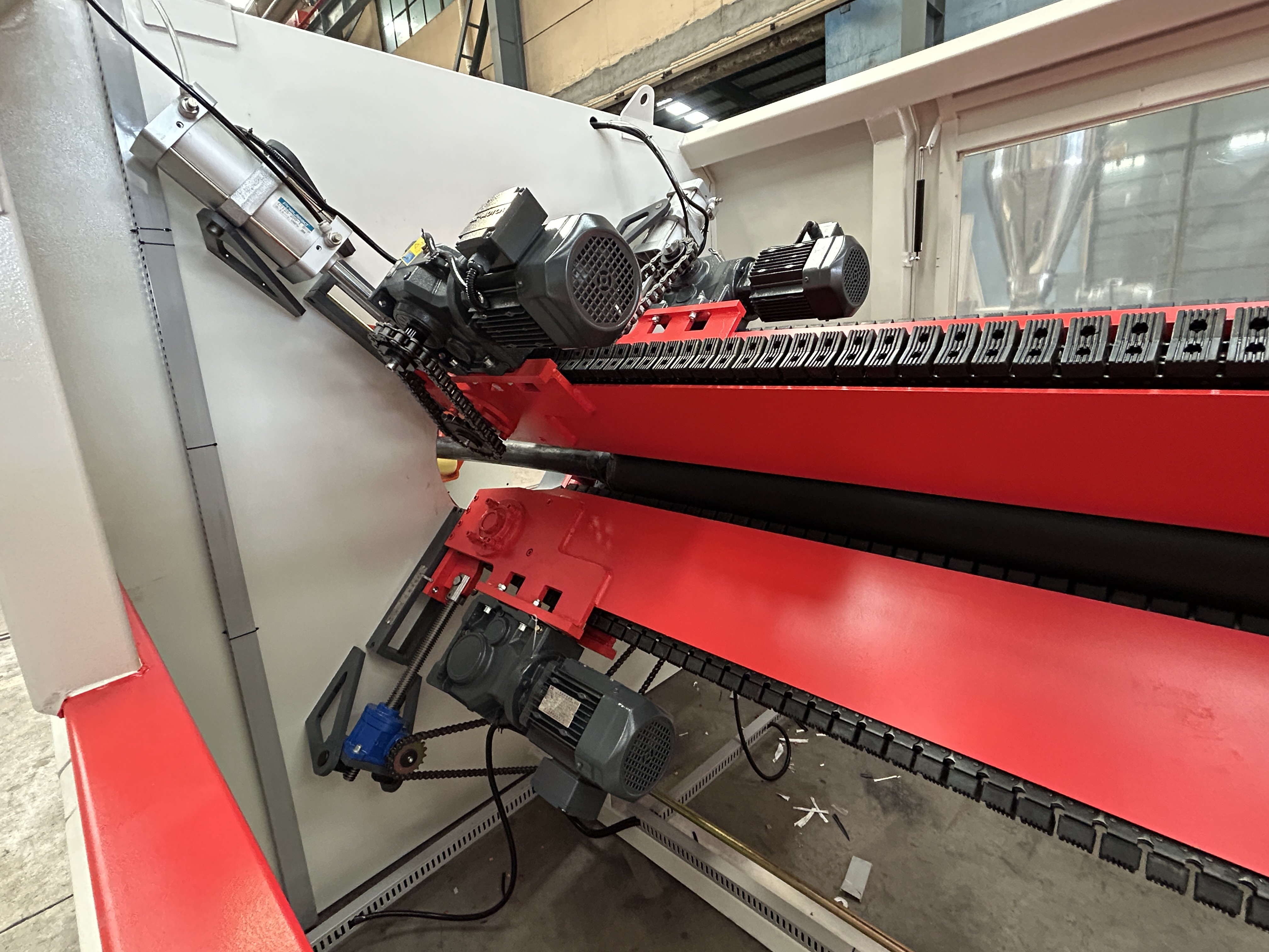 Full Automatic 180-400mm HDPE Pipe Extrusion Line With 75/38 Extruder With 160kw Motor
