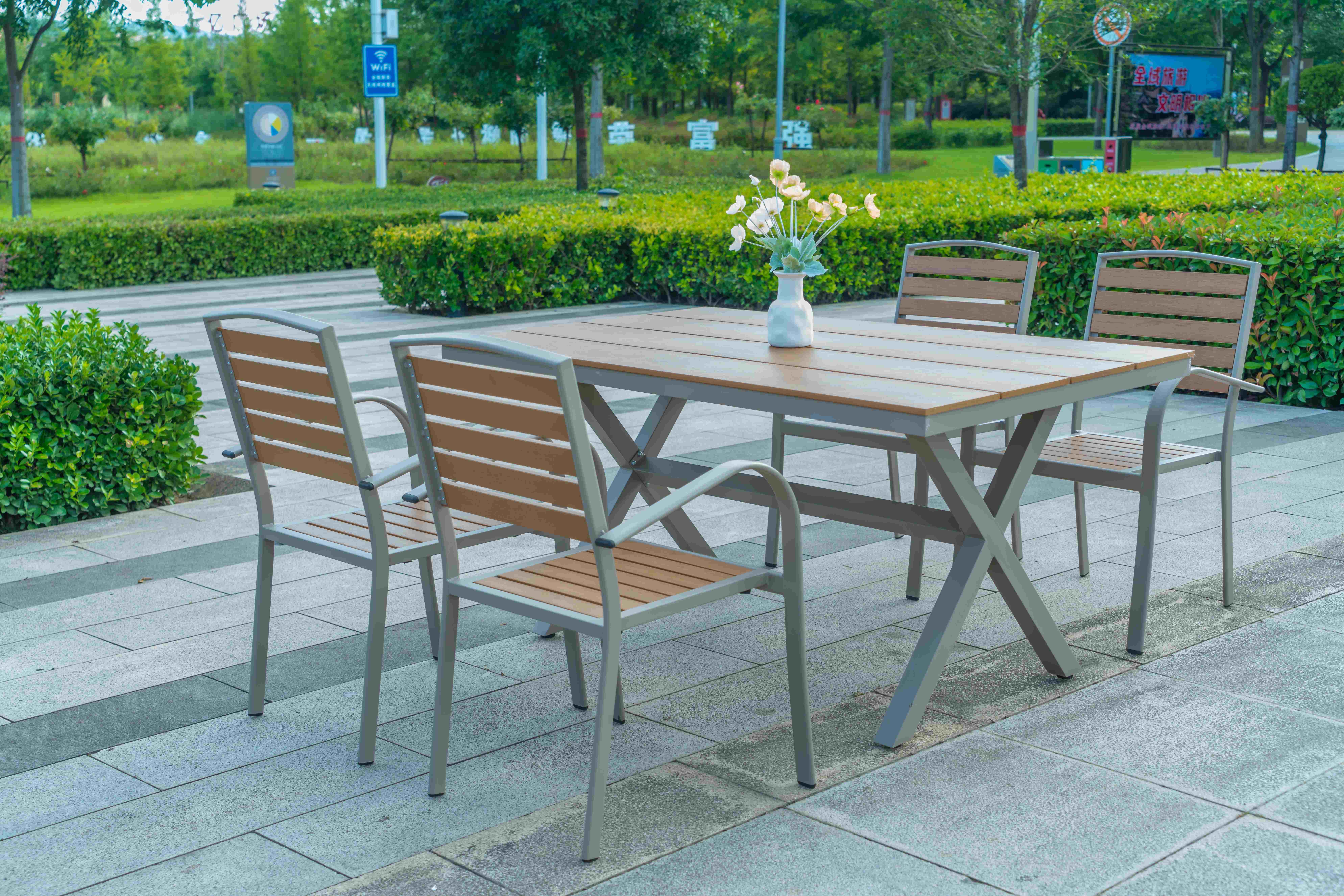 Outdoor Poly Wooden Dining Table And Chairs Plastic Wood Patio Table And Chair Set 5 Pieces Set