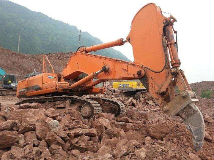 Sturdy 11-16 Ton Excavator Rock Ripper For PC CAT Hitachi Liebherr