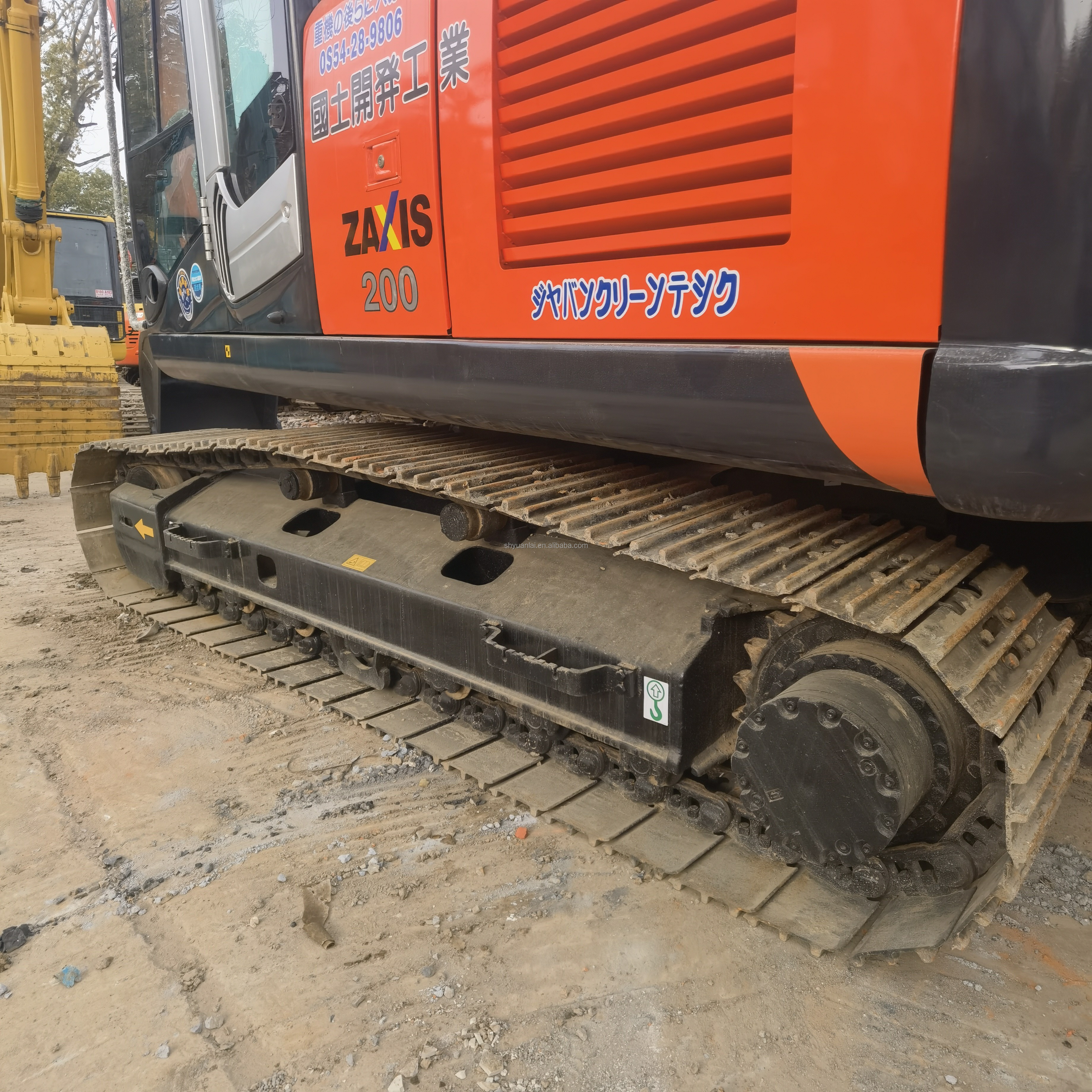 Original Japan Used Hitachi ZX200 Excavator with 125kw and Low Working Hours 0-2000