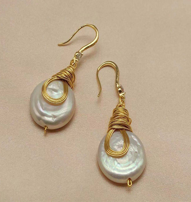 New Pearl Studs Hoop Earrings for Women Gold Color Crystal Beaded Drop Earring Hoops Wedding Fashion Pearl Jewelry Gift