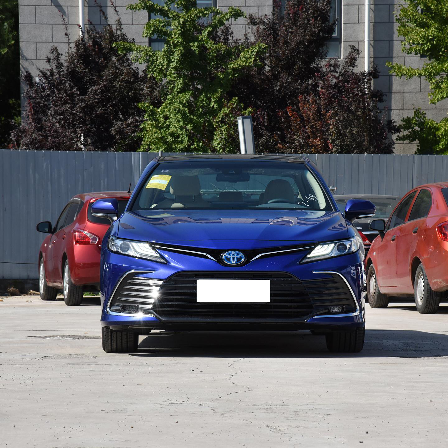 Hybrid Car To-yota C-amry 2023 2024 2.5l 0km Used Car In Cars Used To-yota Car Entertainment System Yes Tire Size R16