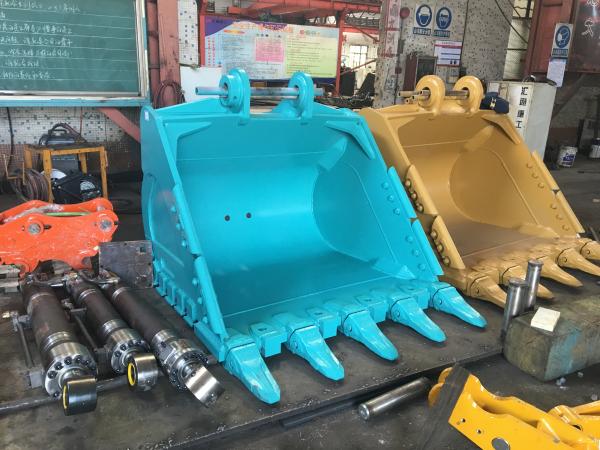 Hardox450/500/550 Q355B Heavy Duty Excavator Bucket Durability Tungsten Teeth
