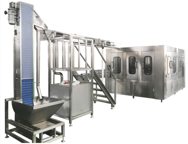 Pet Bottle SUS304 Mineral Water Filling Machine PLC 2.2kw