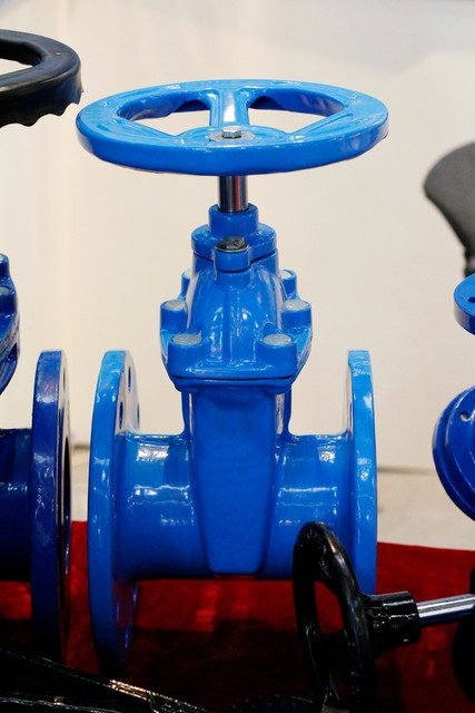 Gate Valves DIN3352 F4 Cast Iron Resilient Seated Valve with Stainless Steel Trim