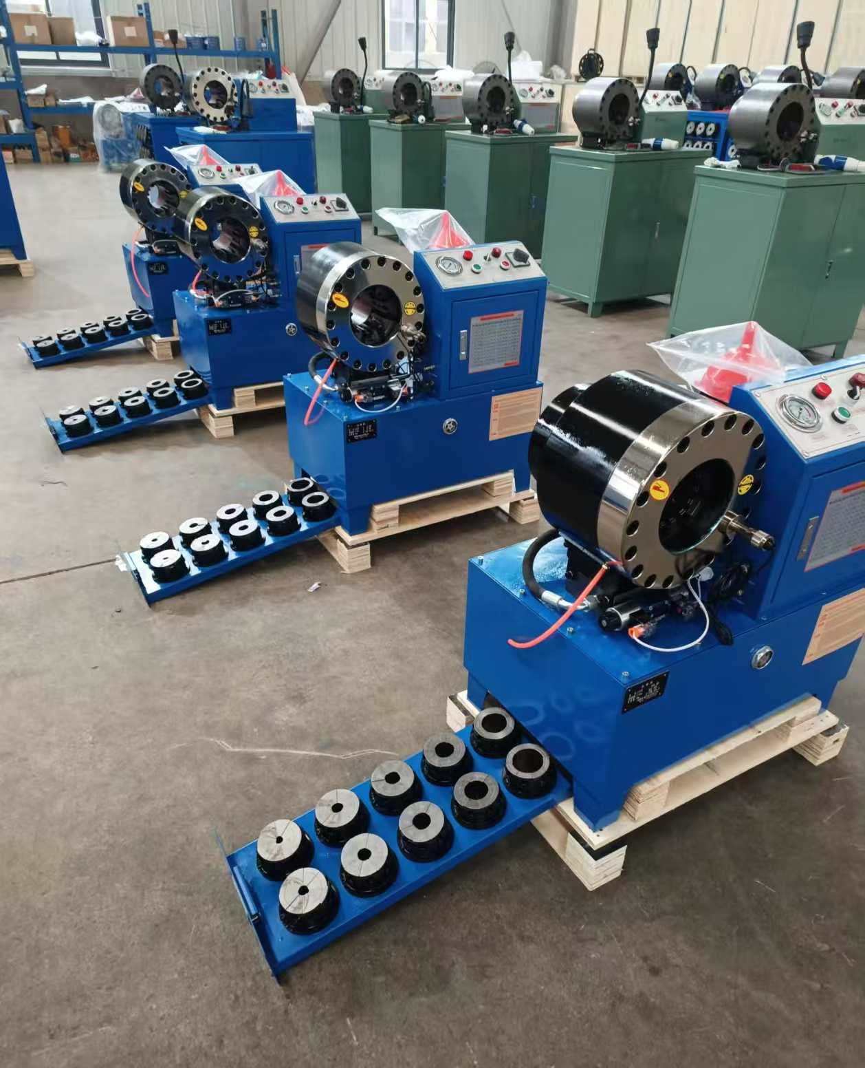 2 Inch 10 Dies Mobile Hose Crimping Machine With 600T Crimping Force And 200 Pcs