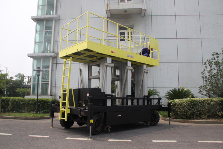 Six Mast Self Propelled Aerial Scissor Lift Big Platform For Steel Construction