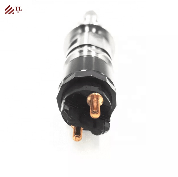 6D107 Engine Model Fuel Injector Assy for Komatsu PC200-8 PC240-8 6754-11-3010 6754-11-3011