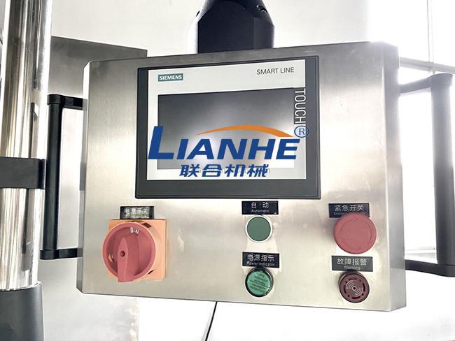 PLC Control Auto Liquid Filling Machine Anti Corrosive SUS304 Material