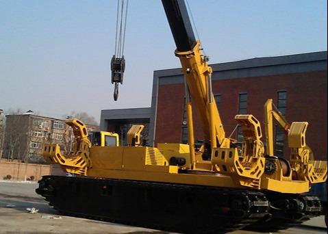 Pipelayer Machine TSDY38 , Pipeline Construction Machinery To Transport Steel