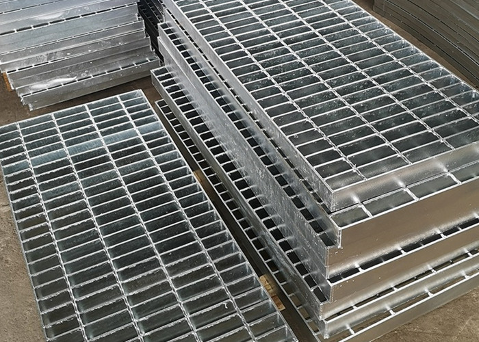 2 Meters Width Lightweight Walkway Grating Powder Coating Pressure Welding