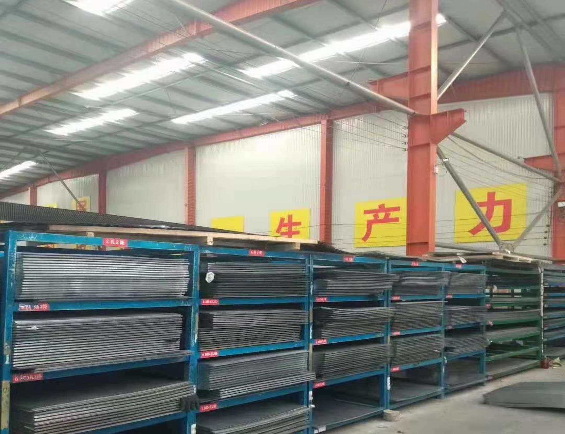 Low Carbon Steel Perforated Metal Mesh Punching 10mm Perforated Mesh Screen