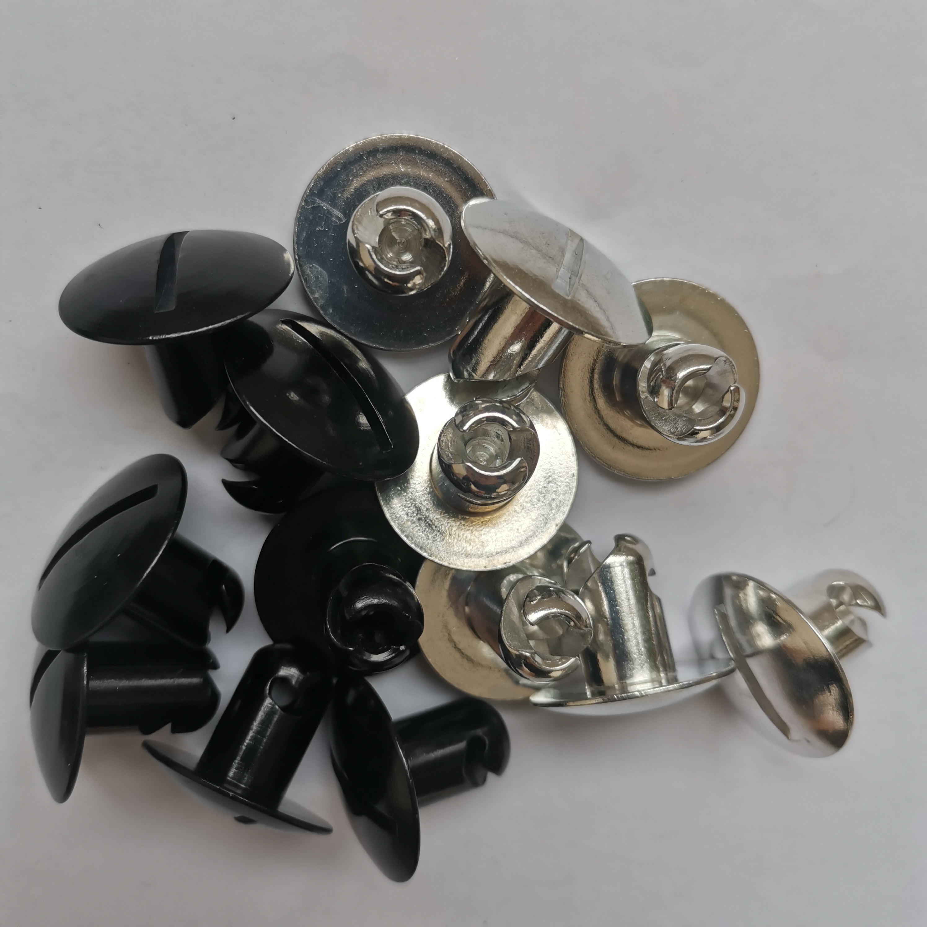 Year Universal Part Number 7/16 x .500 with Large Head Dome Head Aluminum Buttons Quarter Turn Dzus