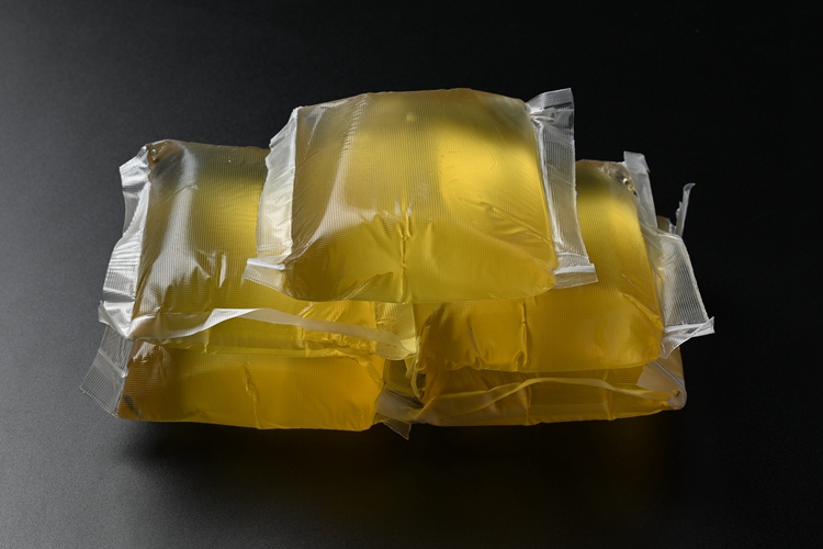 Yellow Eva Based Hot Melt Bonding Glue For Fruit Carton