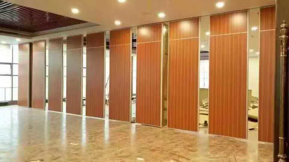 2000 Meter Height Soundproof Partition Wall / Hotel Movable Wooden Wall Dividers