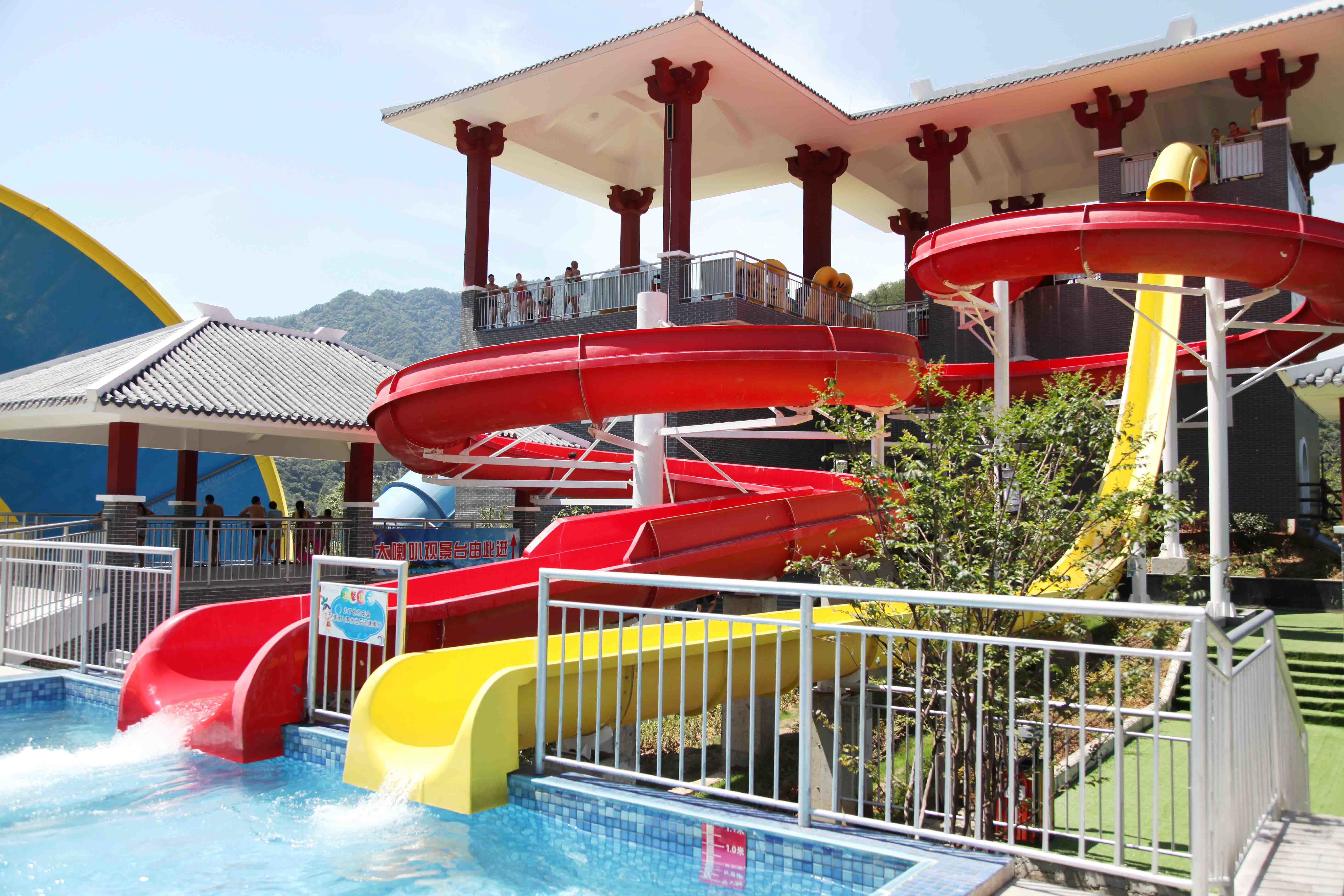 Fun Outdoor Adult Fiberglass Water Slides CE , Customized Length for Water Park