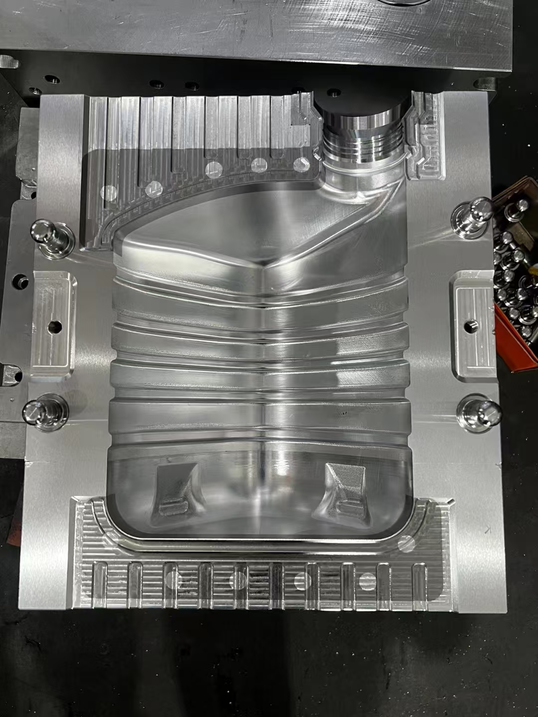 Plastic Stacking Bucket Blowing Mold for Mineral Water Beverage And Wine Bottle